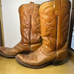 Classic Brown Leather Cowboy Boots